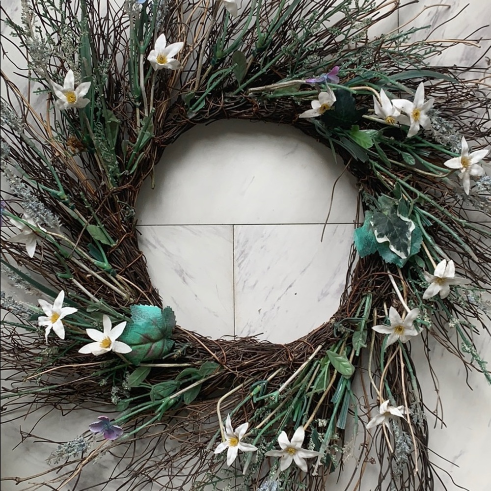4/$20 Spring floral door wreath